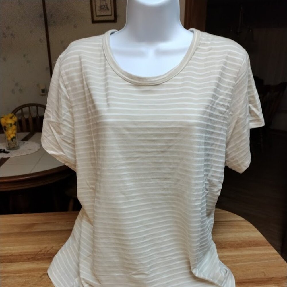 Time & Tru Casual Tee - Size XXXL
